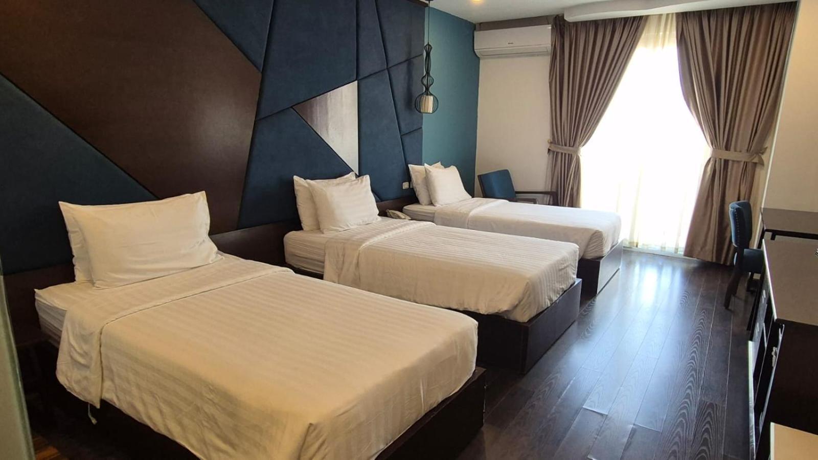 Triple Room